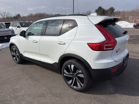 New 2026 Volvo XC40 B5 Plus w/ Protection Package Premier image 4