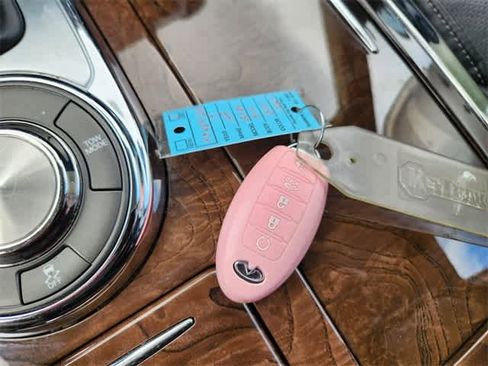 Used 2019 INFINITI QX80 Luxe w/ 22" Wheel Package image 21