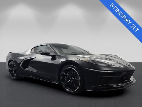 Used 2024 Chevrolet Corvette Stingray Preferred Cpe w/ Z51 Performance Package RWD image 1