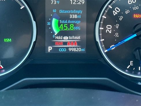 Used 2022 Toyota RAV4 XLE image 27