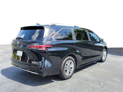 Used 2023 Toyota Sienna Limited