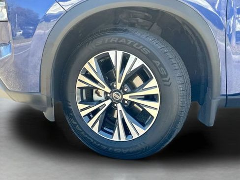 Used 2021 Nissan Rogue SV w/ Premium Package FWD image 33