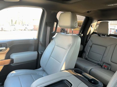 Used 2019 GMC Sierra 1500 SLT w/ SLT Premium Plus Package image 17