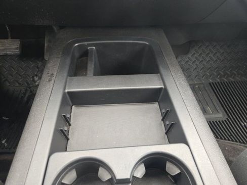 Used 2013 GMC Sierra 1500 SLE w/ Power Tech Package image 32