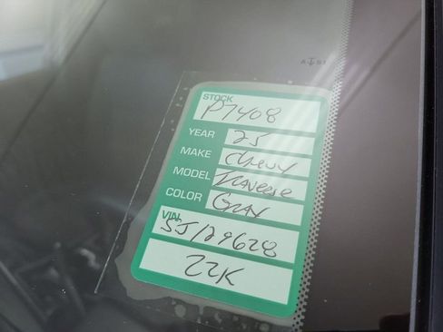 Certified 2025 Chevrolet Traverse LT image 24