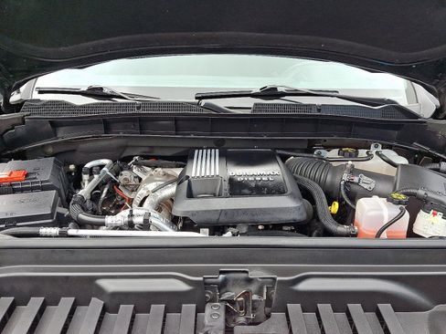 Used 2024 GMC Sierra 1500 SLE image 29