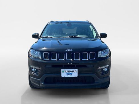 Used 2019 Jeep Compass Latitude w/ Popular Equipment Group AWD/4WD image 10
