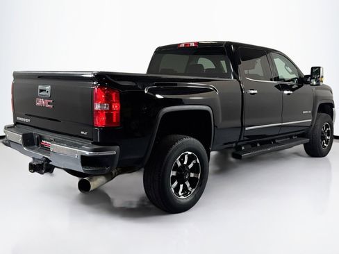 Used 2018 GMC Sierra 2500 SLT w/ Duramax Plus Package image 5