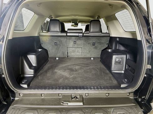 Certified 2022 Toyota 4Runner SR5 Premium image 26