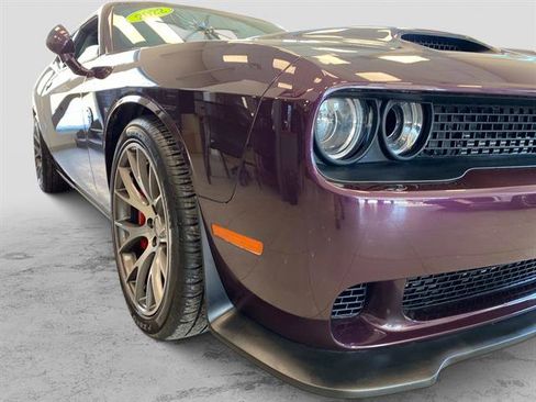 Used 2022 Dodge Challenger SRT Hellcat Redeye image 33