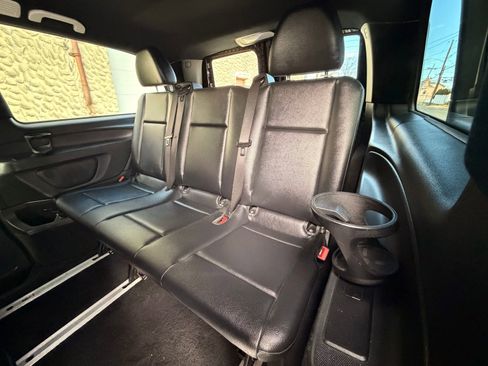 Used 2017 Mercedes-Benz Metris Passenger image 27