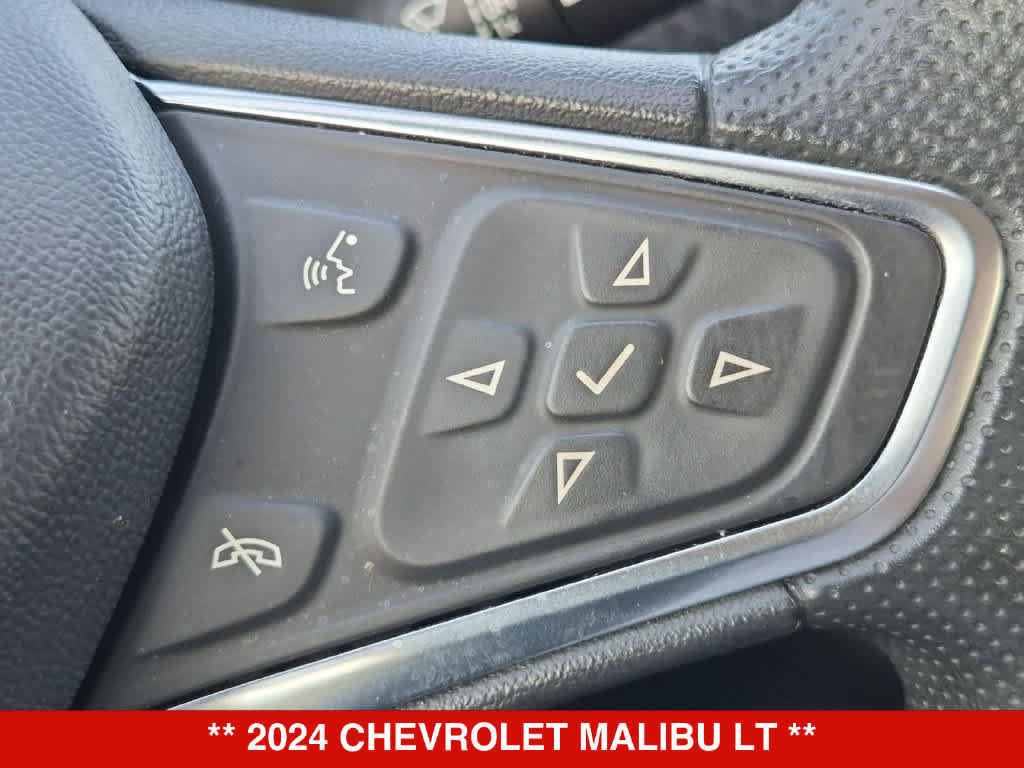 Used 2024 Chevrolet Malibu LT FWD image 24