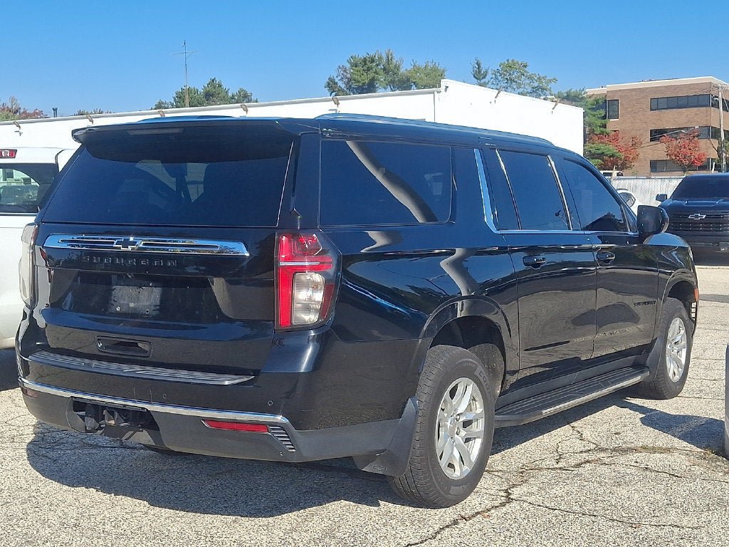 Used 2024 Chevrolet Suburban LS w/ Driver Alert Package AWD/4WD image 7