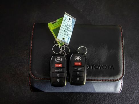 Used 2025 Toyota Grand Highlander FWD image 57