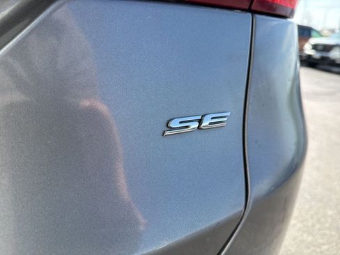 Used 2014 Ford Fusion SE image 4