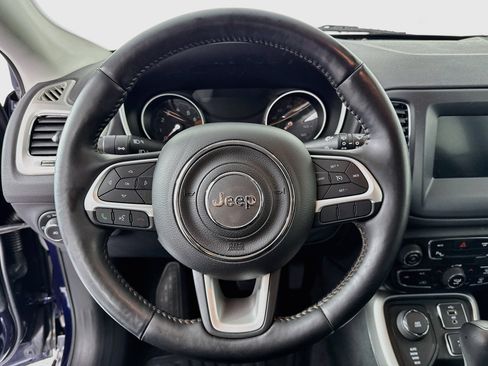 Used 2018 Jeep Compass Latitude w/ Popular Equipment Group AWD/4WD image 11