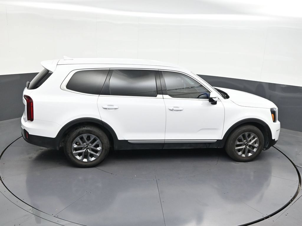 Used 2024 Kia Telluride LX FWD image 21