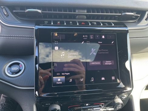 New 2025 Jeep Grand Cherokee image 24