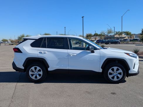 Used 2024 Toyota RAV4 LE image 6