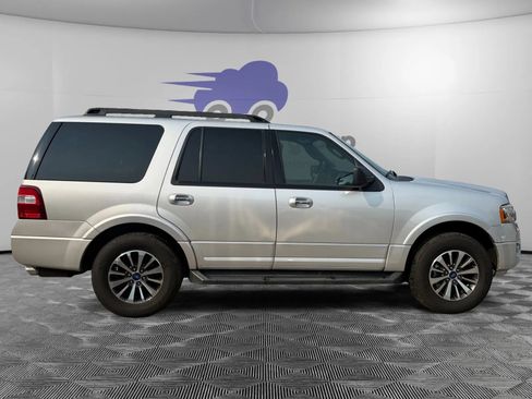Used 2015 Ford Expedition XLT AWD/4WD image 6