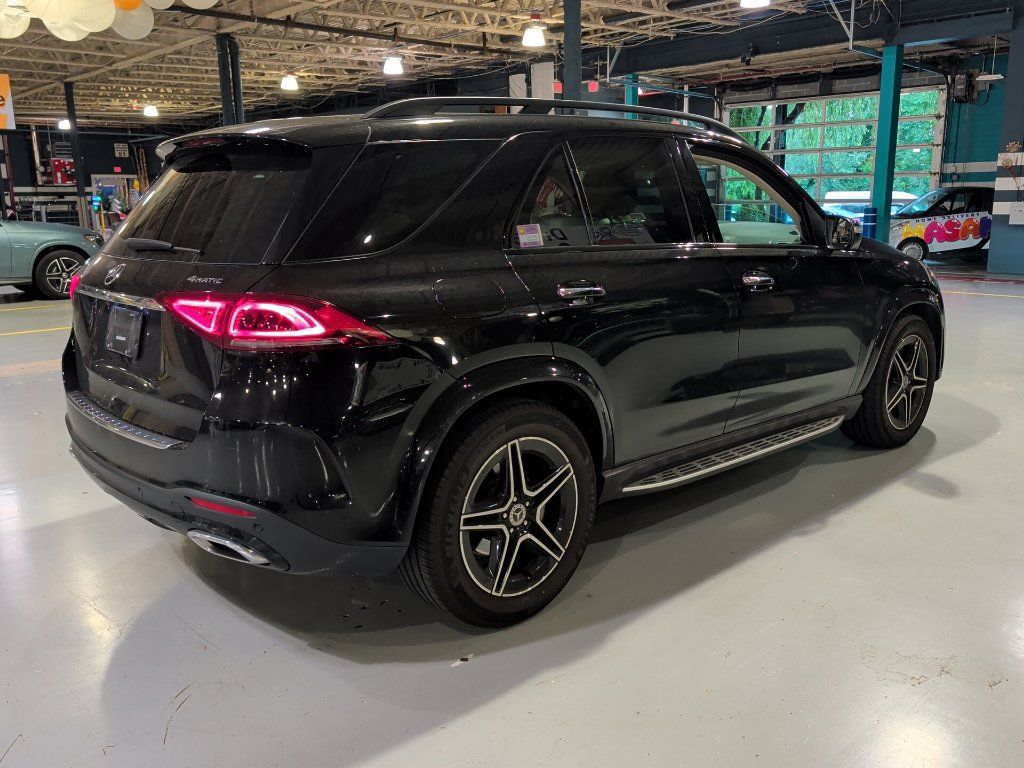 Used 2022 Mercedes-Benz GLE 350 4MATIC image 11