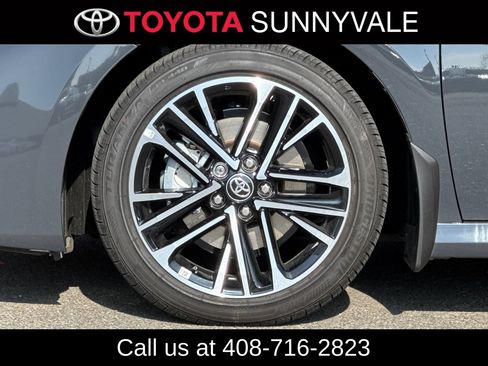 Used 2026 Toyota Camry XLE w/ Premium Plus Package FWD image 12