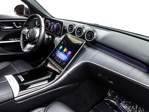 Used 2025 Mercedes-Benz C 300 Sedan image 17