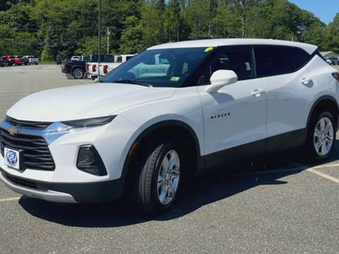 Used 2021 Chevrolet Blazer LT w/ LPO, Black Accent Package AWD/4WD image 4