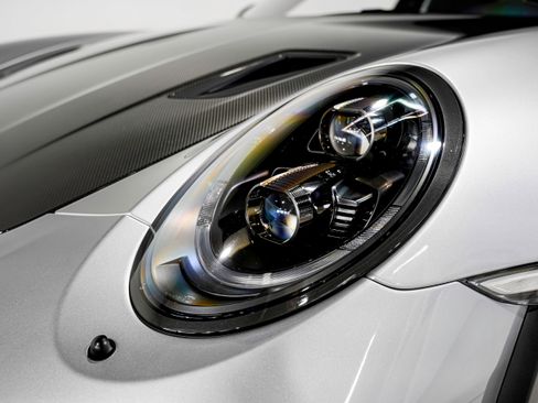 Used 2019 Porsche 911 GT3 RS image 30