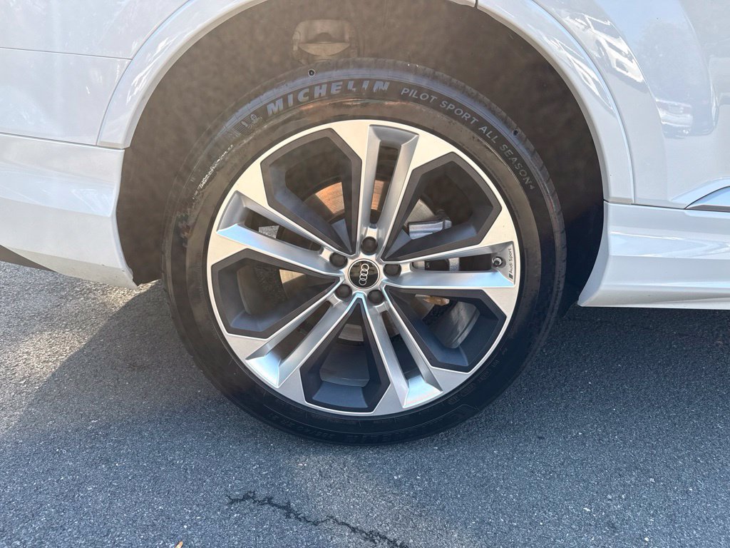 Used 2023 Audi Q7 3.0T Premium Plus AWD/4WD image 9