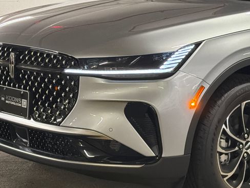 New 2026 Lincoln Nautilus Premier w/ Equipment Group 102A AWD/4WD image 2
