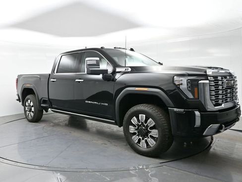 Used 2025 GMC Sierra 2500 Denali w/ Denali Reserve Package image 1