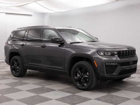 New 2026 Jeep Grand Cherokee L Limited w/ Limited Altitude Package AWD/4WD image 1