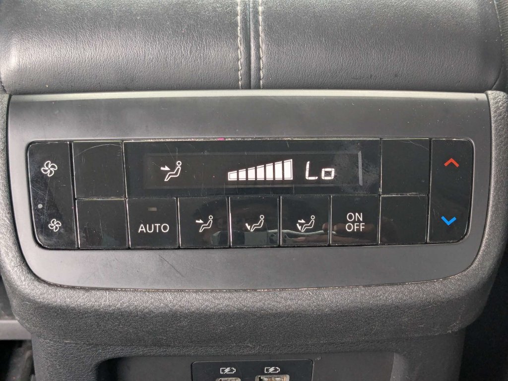 Used 2022 Nissan Pathfinder SV FWD image 20