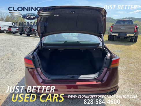 Used 2025 Nissan Altima 2.5 SV image 7