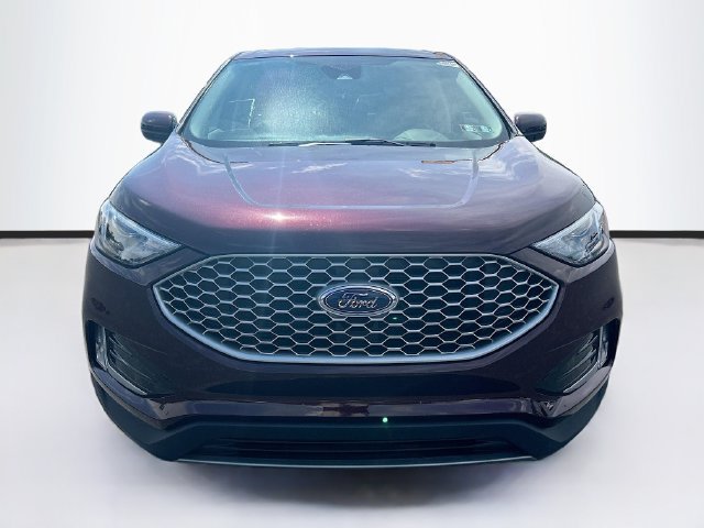 Certified 2024 Ford Edge SEL w/ Convenience Package AWD/4WD image 2