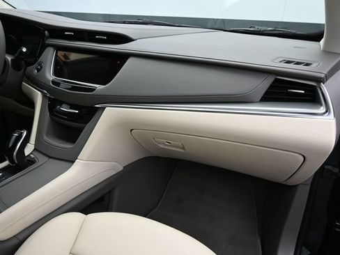 Used 2022 Cadillac XT5 Premium Luxury FWD image 31