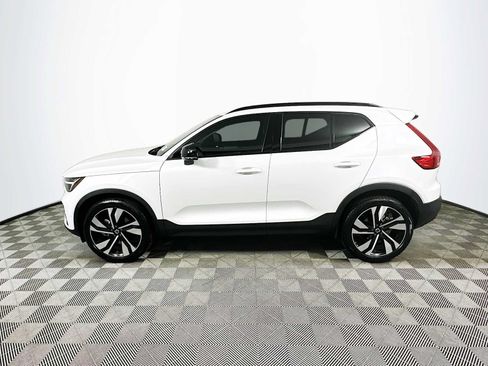 Used 2026 Volvo XC40 B5 Ultra w/ Climate Package AWD/4WD image 4