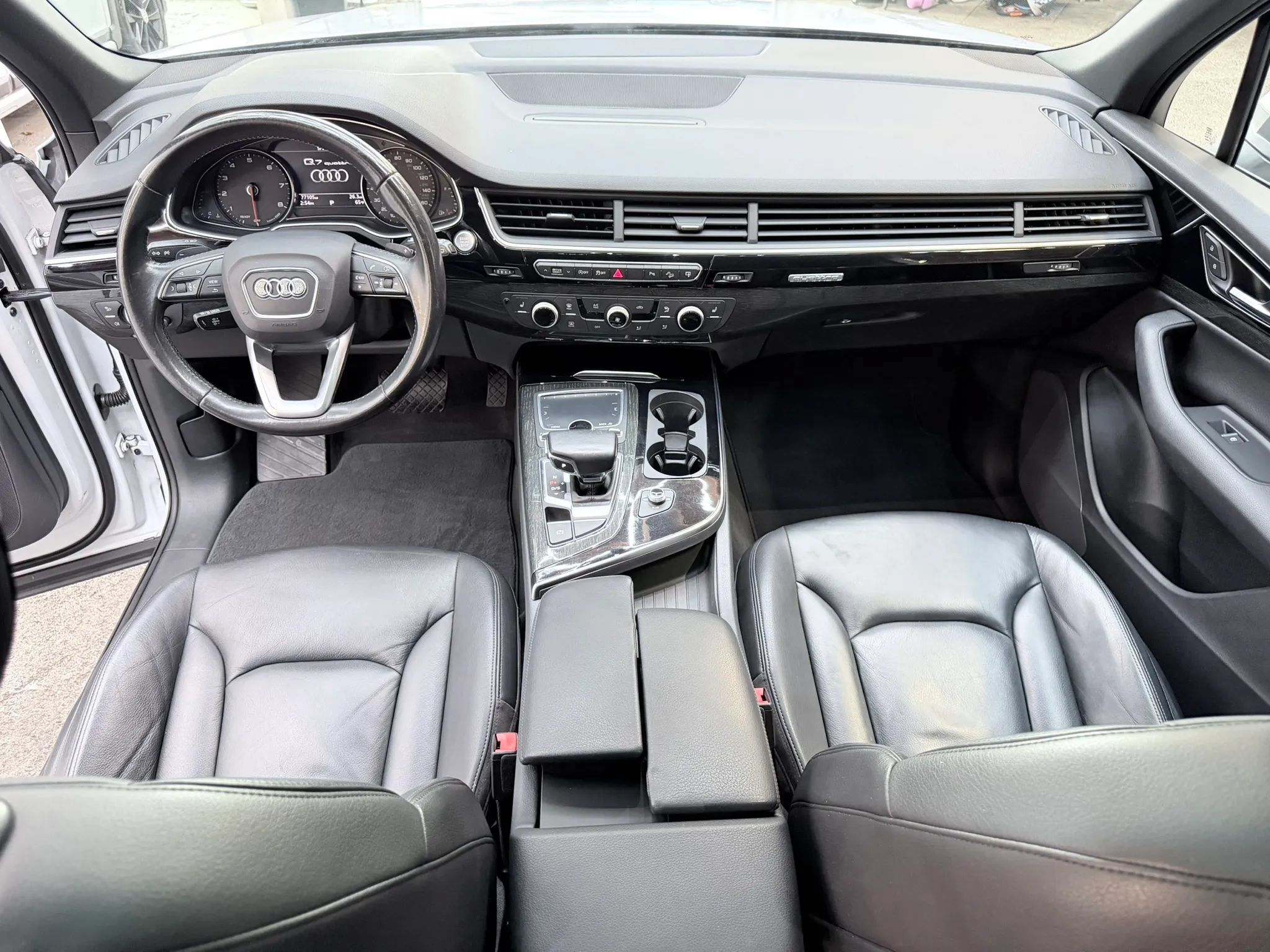 Used 2017 Audi Q7 3.0T Premium AWD/4WD image 17