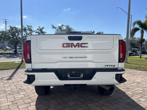 Used 2021 GMC Sierra 2500 AT4 w/ AT4 Preferred Package image 5
