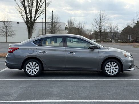 Used 2019 Nissan Sentra S image 25