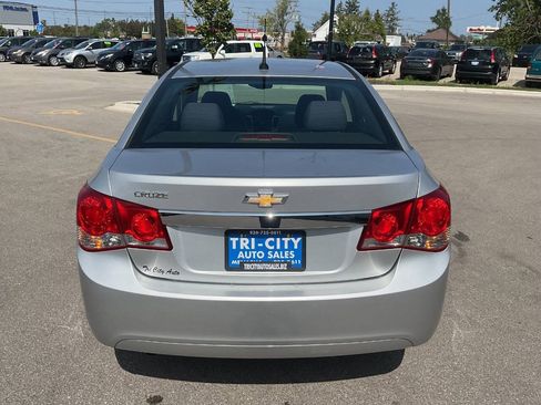 Used 2012 Chevrolet Cruze LS FWD image 6