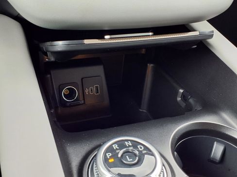 Used 2025 Ford Explorer Active w/ Active Comfort Package image 15