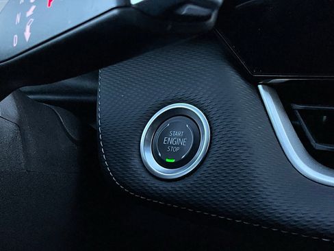 Used 2025 Chevrolet Equinox LT image 26