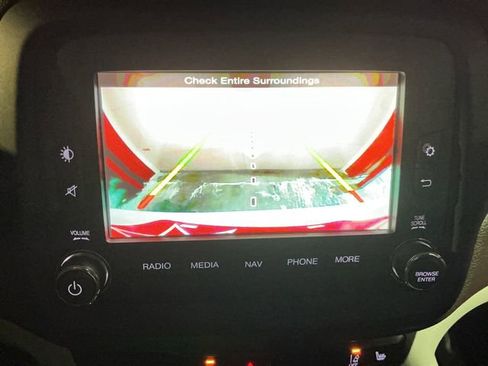 Used 2016 Jeep Renegade Limited image 40