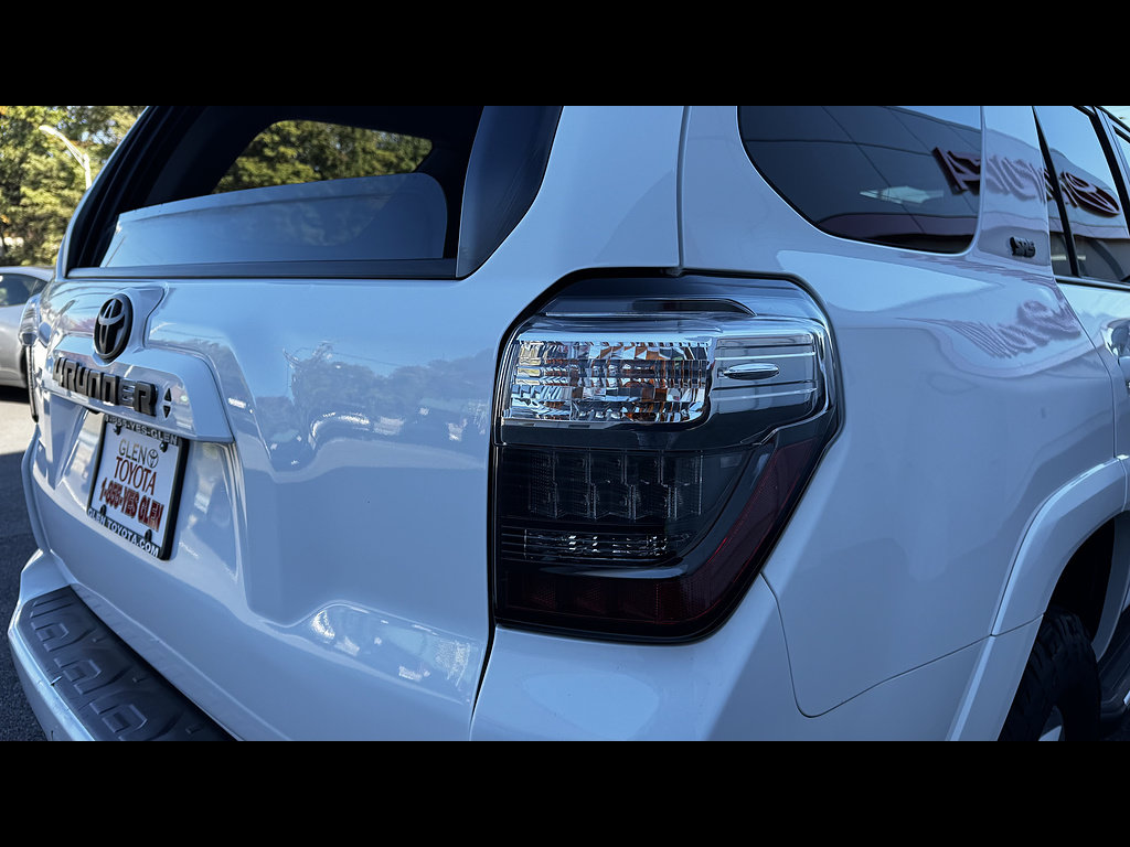 Certified 2020 Toyota 4Runner SR5 Premium w/ Moonroof Package AWD/4WD image 13