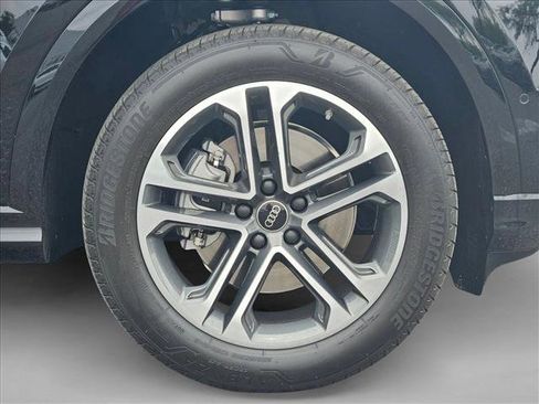 Used 2025 Audi Q5 Premium w/ Convenience Package AWD/4WD image 26