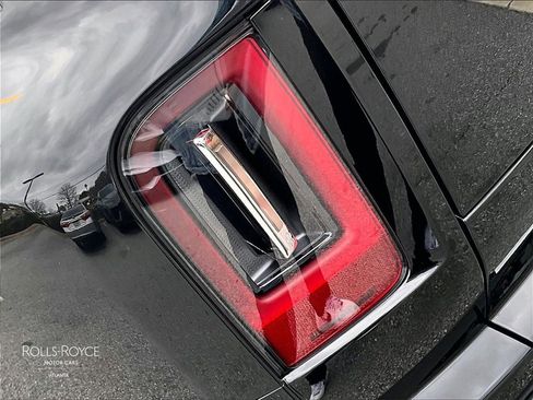 Certified 2025 Rolls-Royce Cullinan image 26