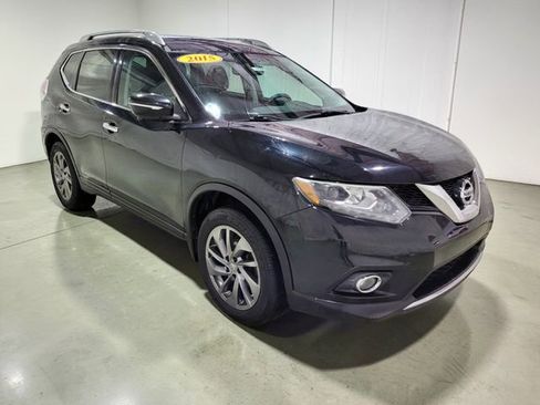 Used 2015 Nissan Rogue SL image 2