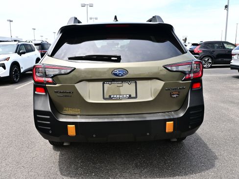 Used 2024 Subaru Outback Wilderness AWD/4WD image 7